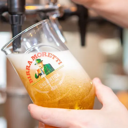 Shakespeare אורחן קנדל